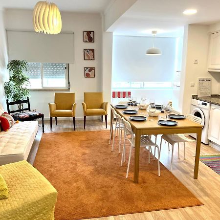 Almada Big Flat Next To Lisbon And Caparica Beach Extérieur photo