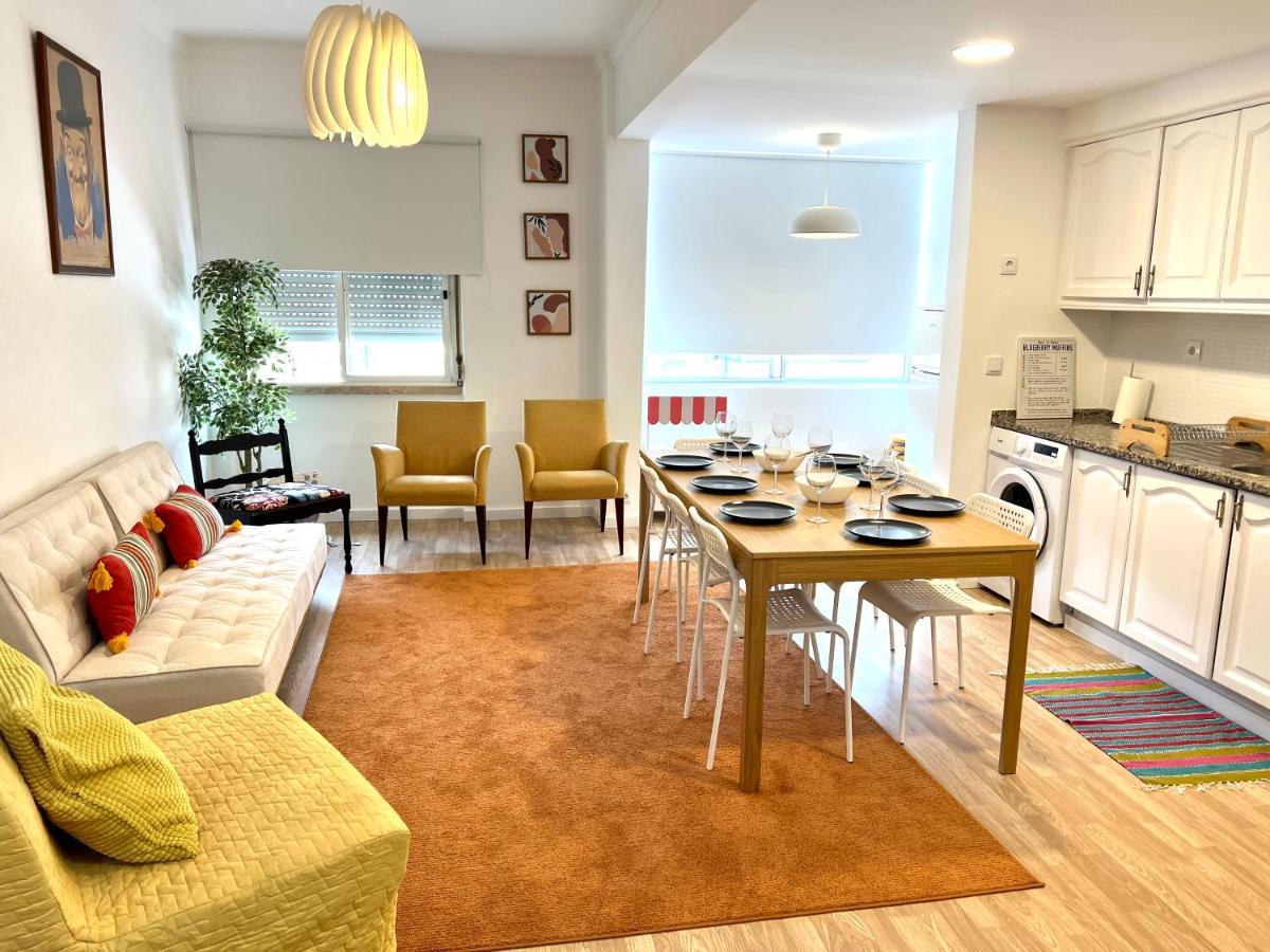 Almada Big Flat Next To Lisbon And Caparica Beach Extérieur photo
