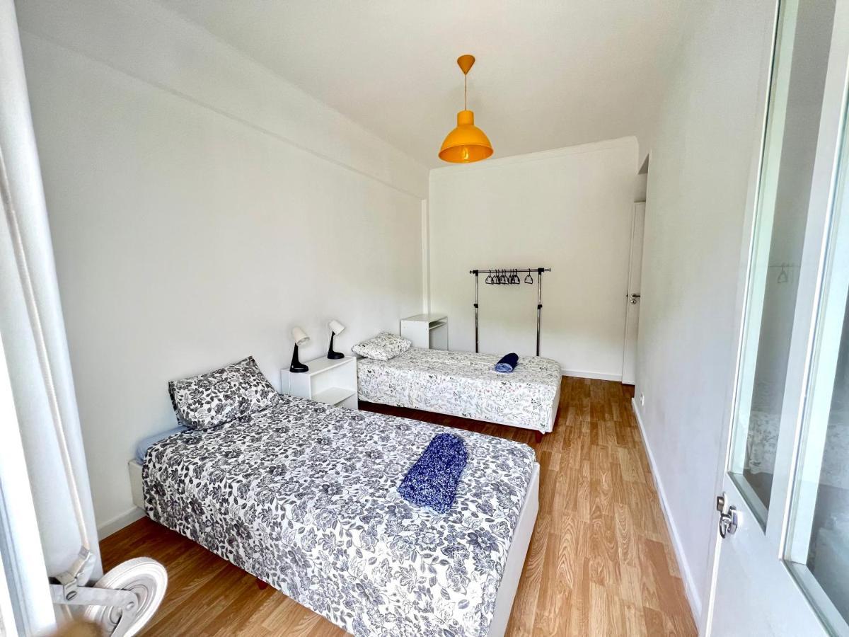 Almada Big Flat Next To Lisbon And Caparica Beach Extérieur photo