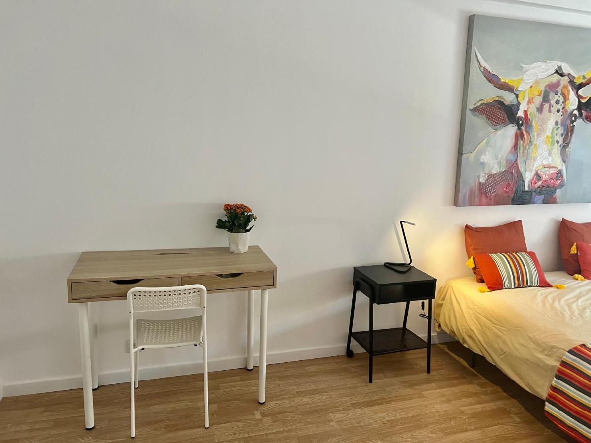 Almada Big Flat Next To Lisbon And Caparica Beach Extérieur photo