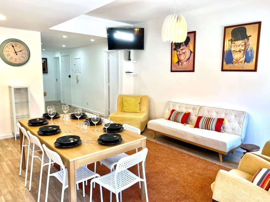 Almada Big Flat Next To Lisbon And Caparica Beach Extérieur photo